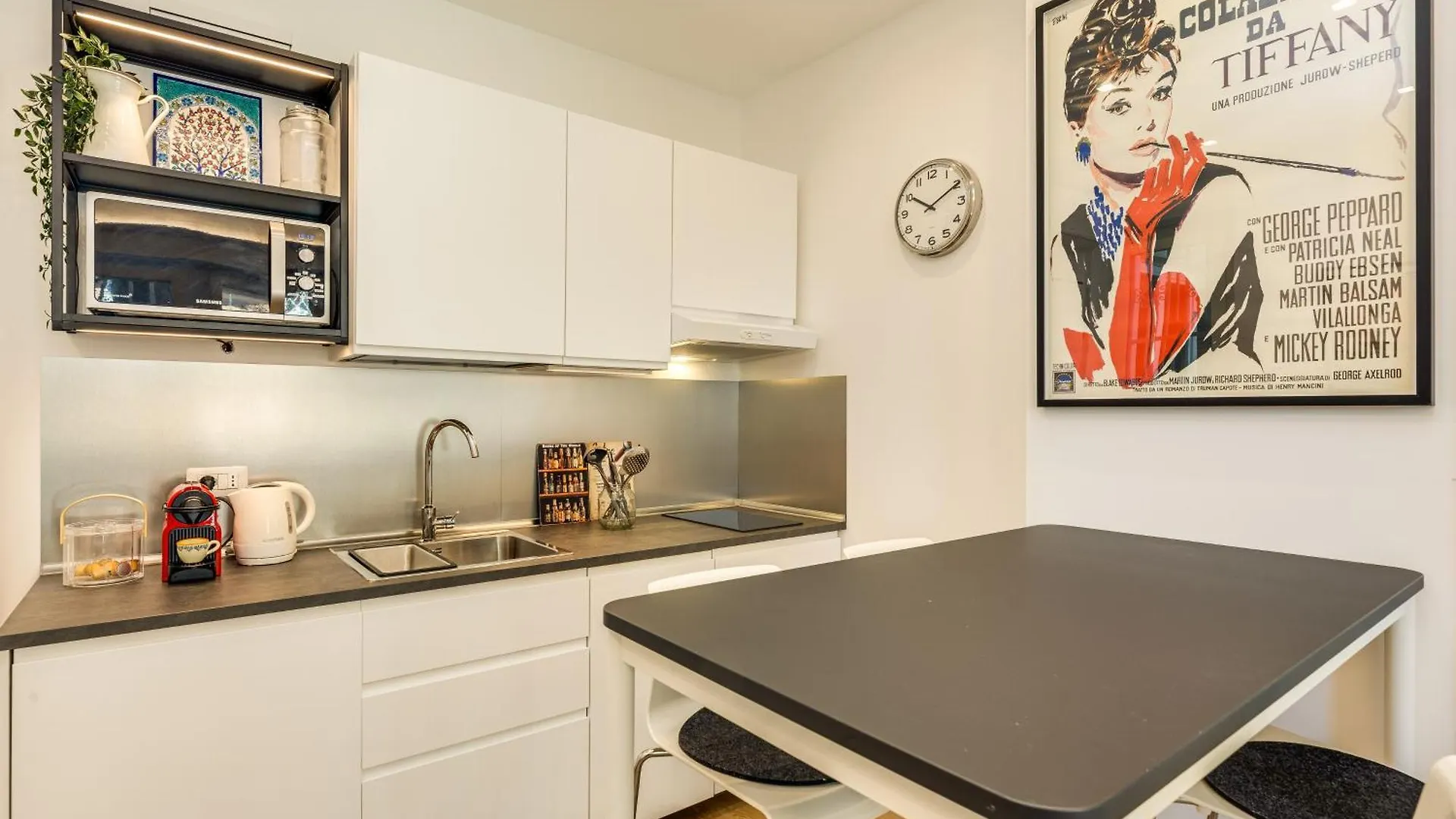 Vatican 10 Min Modern Apartment Ac, Wi-Fi, Netflix Rome